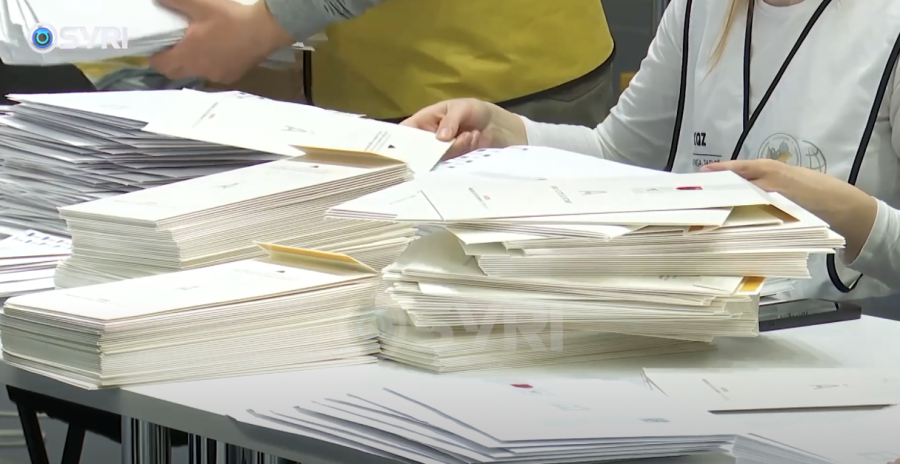 SYRI TV/ 11 fakte të reja të manipulimit të votave nga Greqia, Logu: Operatori postar shkeli kontratën me KQZ