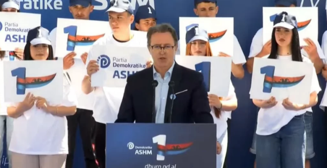 Thirrja e Tomor Alizotit nga Gramshi: Çohuni të votojmë. Të shpëtojmë Shqipërinë nga një i çmendur e narkotrafikantët