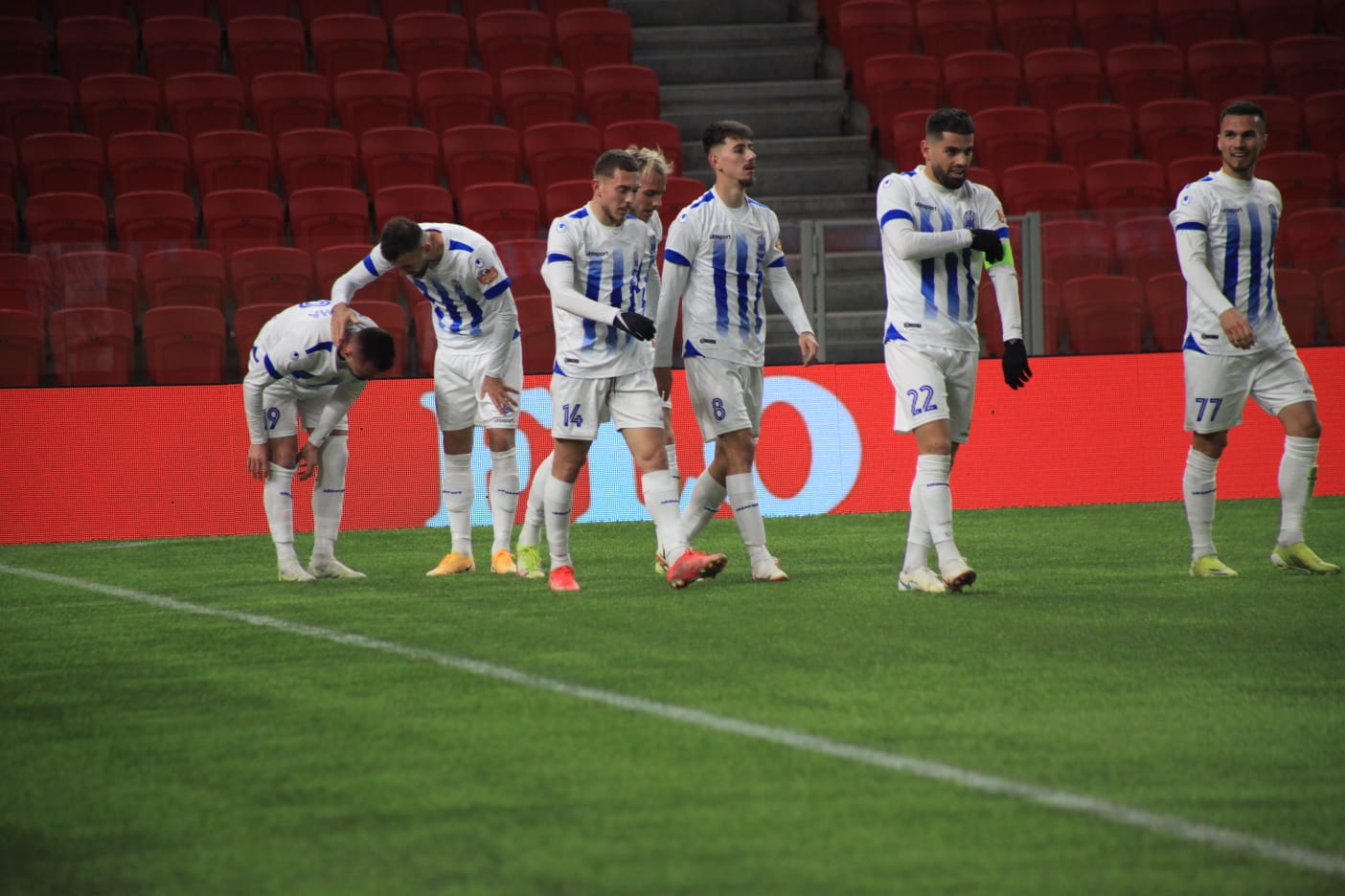 Tirana mungesa dhe rikthime, Play Off-i me Pogradecin vendimtar