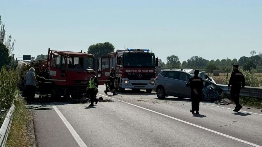 Tronditëse në Itali! Burri plagos rëndë me thikë gruan dhe më pas vdes në një aksident