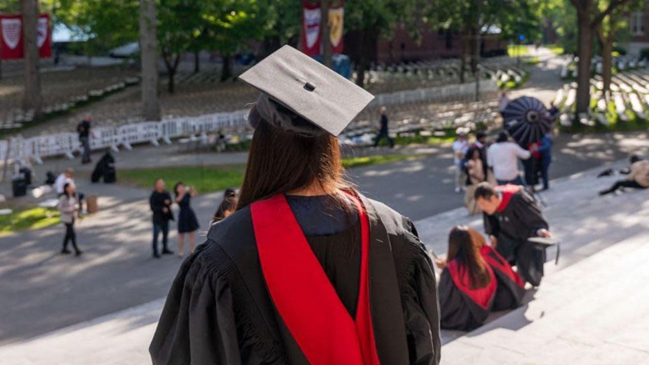 Trump-it “nuk i del inati”, vijon të godasë arsimin ndërkombëtar! Ndalon vizat për mijëra studentë nga Kina