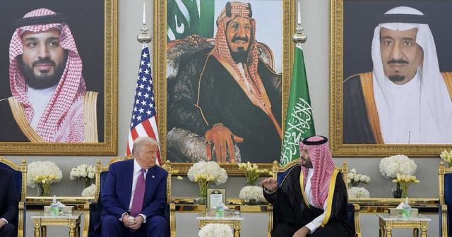Trump thyen traditën, nis vizitën e parë të mandatit të dytë në Arabinë Saudite
