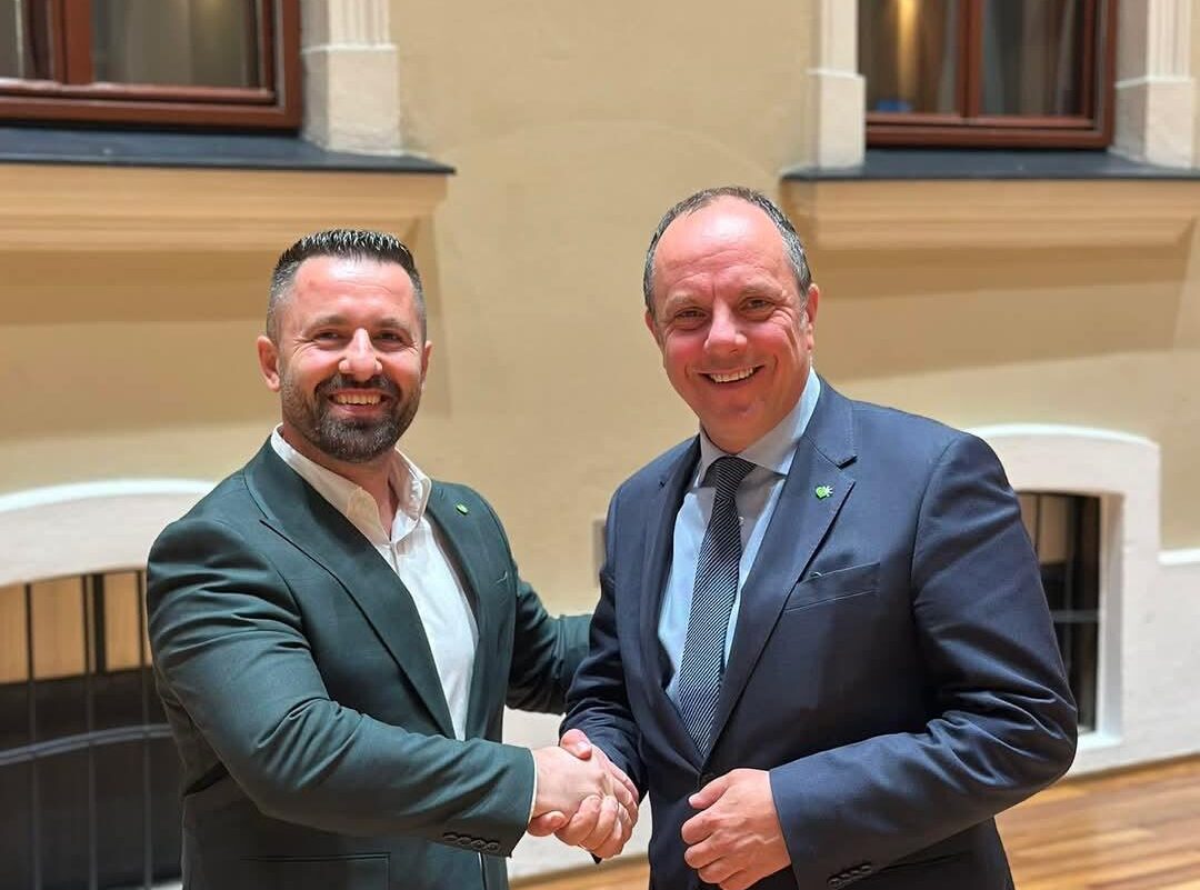 Valton Halimi nga Mitrovica ulet si fitimtar në karrigen e asamblesë në Gleisdorfit të Austrisë