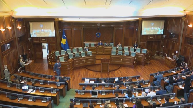 Vazhdon ngërçi politik në Kosovë, dështon sërish konstituimi i Kuvendit