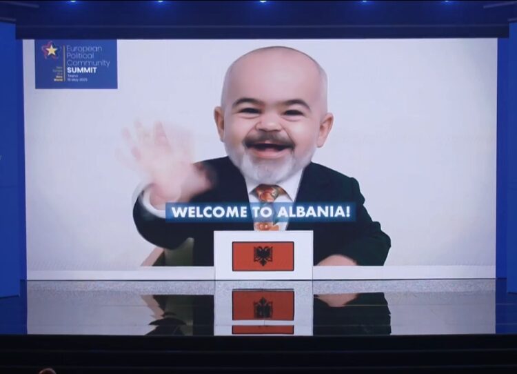 VIDEO/ Rama bën “show” edhe në Samit, i kthen liderët e BE-së në kukulla