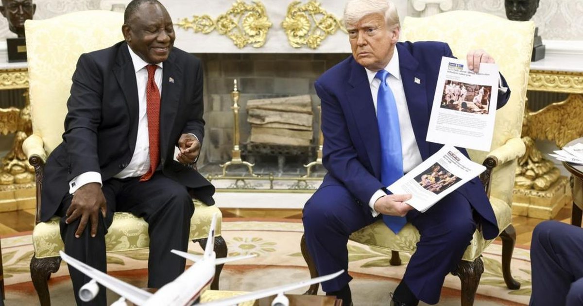 VIDEO/ Trump i zë pritë presidentit të Afrikës së Jugut: Po bëni genocid ndaj të bardhëve! Ramaphosa: Më fal, por nuk kam një avion për të të dhuruar