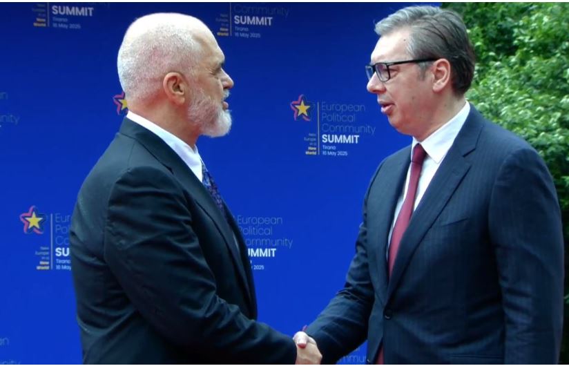 Vuçiç nga Moska në Tiranë, a do e takojë Osmanin? Ja si përgjigjet Presidenti i Serbisë