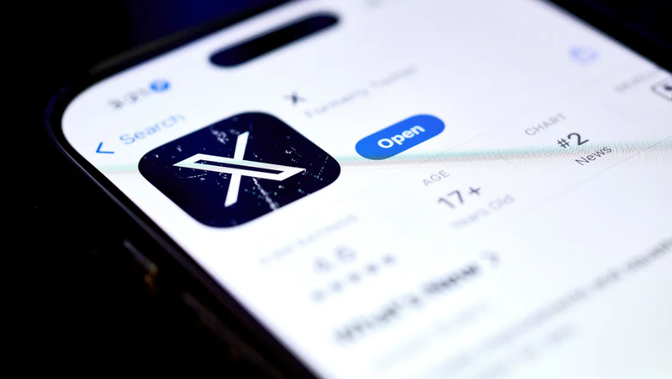 X jashtë funksionit/ Përdoruesit raportojnë probleme për platformën sociale
