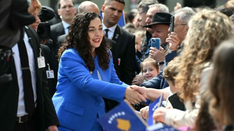 “Zemra e Kosovës rreh me ritmin e mërgatës”/ Presidentja e Kosovës, Vjosa Osmani vizitë në Zvicër