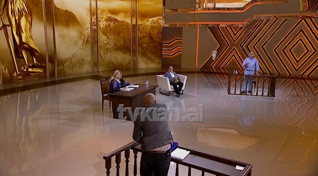 Zhduken 2 milionë e 260 mijë dollarë!Mehmetit i erren sytë, sulmon vëllain me shishe