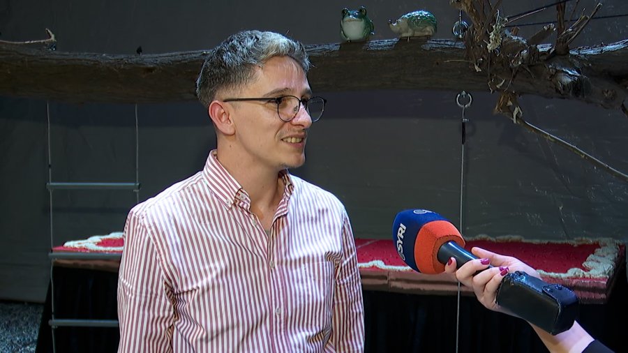 ‘Zullulandia’ e Shqipërisë së sotme, Endri Çela në ‘Odeon: Politika thotë zhdukuni nga ky vend!