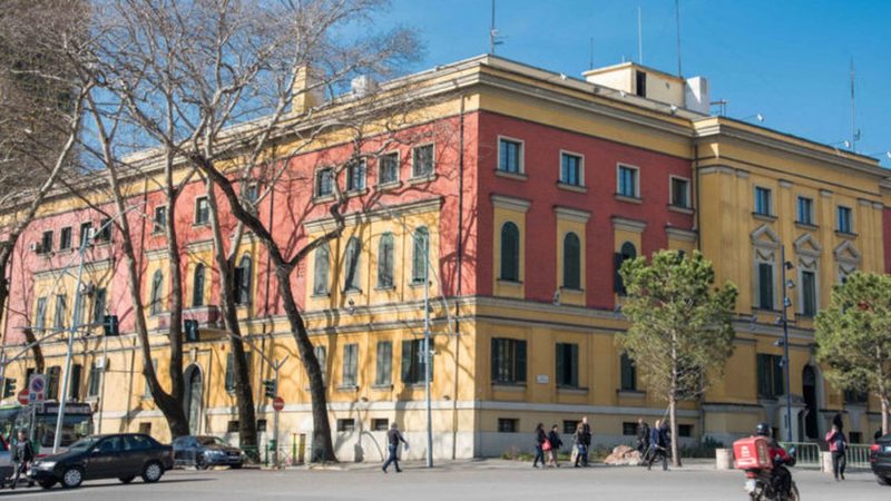 2 milionë euro dëm nga shkeljet në administratë – Raporti i auditimit i Ministrisë së Financave…