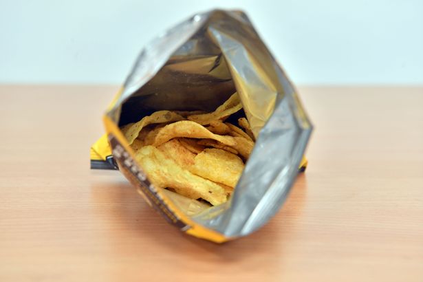 A e dini pse pakot e patatinave janë gjithmonë gjysmë bosh?