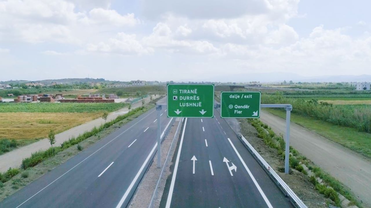 Aksident në autostradën Fier-Vlorë, tre të lënduar