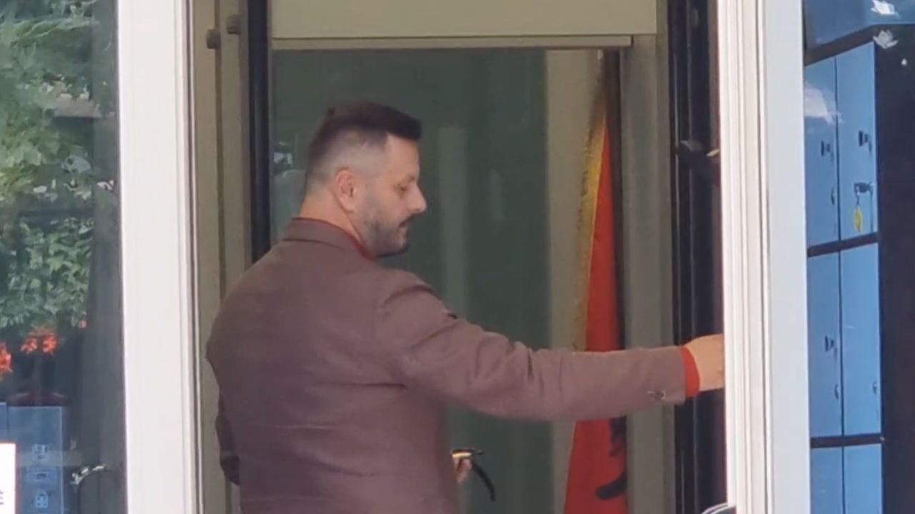 Akuzohet për shkelje të barazisë së pjesëmarrësve në tendera, Plarent Ndreca paraqitet në SPAK