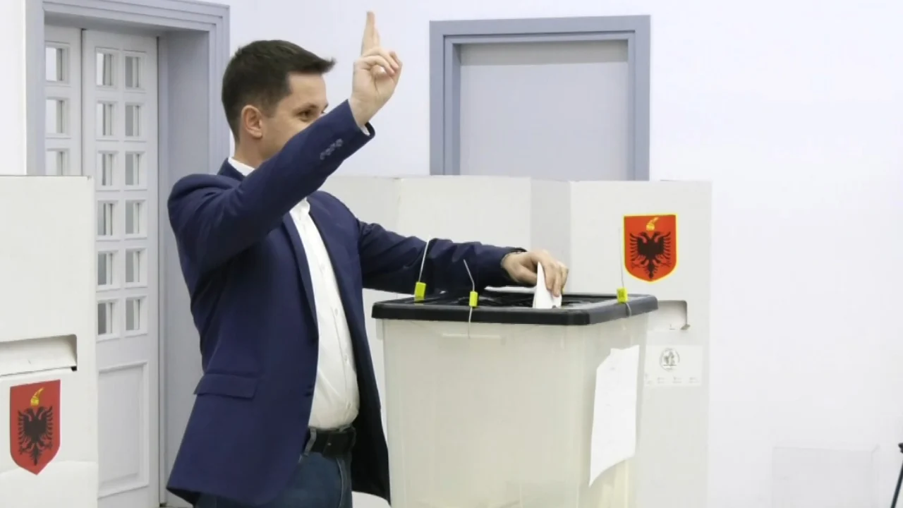 Alimehmeti kërkoi rinumërimin e votave në qarkun Tiranë, gjykata pushon çështjen