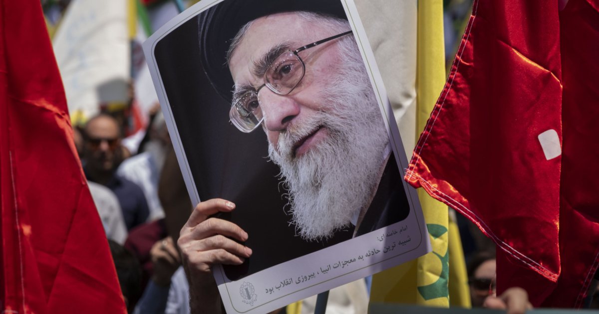 Analiza e “The Economist”: A mund të shembet regjimi i “urryer” i Iranit?