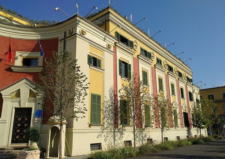 Arkëtimet rriten me 226%! Bashkia e Tiranës dha leje për ndërtime me vlerë 1.8 miliardë euro në 2024, mbledh rekord nga taksat