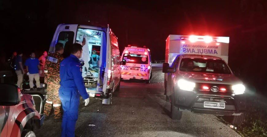 Autobusi përplaset me një furgon, ndërrojnë jetë 15 studentë! Mbi 30 të plagosur