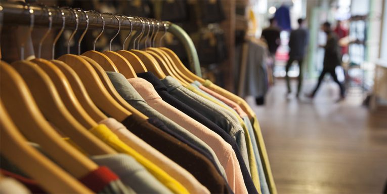 Avokati: Veshjet shiten deri 50 herë më shtrenjtë se çmimi i prodhimit!