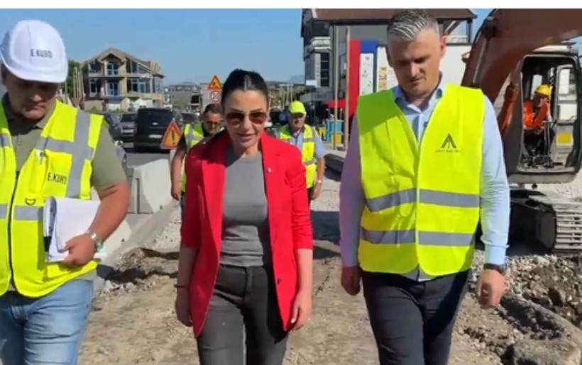 Balluku inspekton kantierin në Shkodër: Ura ekzistuese e Bahçallëkut nuk preket, do ndërtojmë urë të re paralele