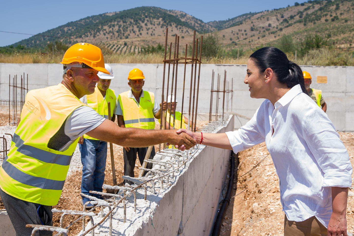 Balluku në Xarrë për ndërtimin e nënstacionit të ri elektrik: Rrit sigurinë, kapacitetet dhe përmirëson cilësinë e shërbimit