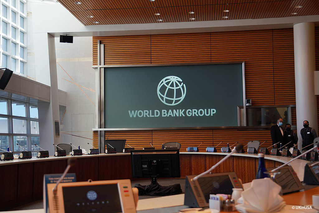 Banka Botërore ul parashikimin për rritjen globale, shkaku trazirat tregtare