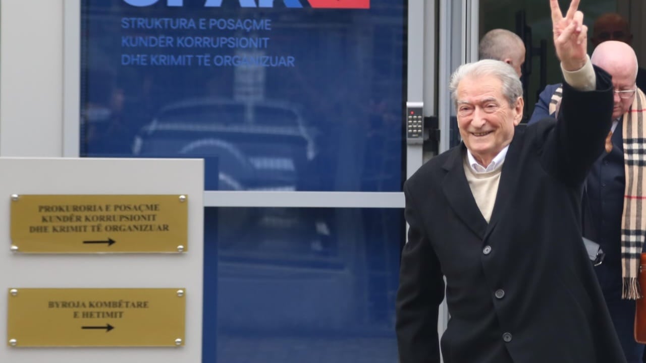 Berisha nesër në SPAK për masën “detyrim paraqitje”, zbardhet sms e Flamur Nokës për anëtarët e Këshillit Kombëtar