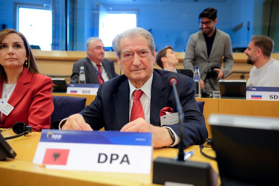 Berisha nxin Shqipërinë në Asamblenë e PPE: Shqipëria narko-shtet, ka kartelet më të fuqishme në Europë