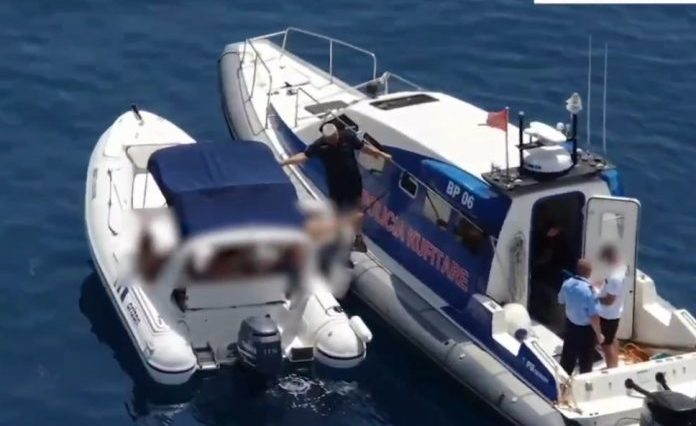 Bllokohen gomone dhe skafe, kontrolle në bregdetin e jugut për sigurinë në plazhe