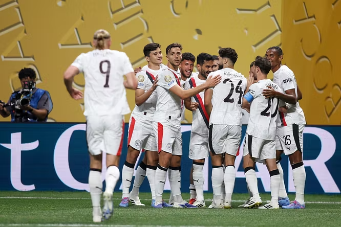 Botërori për Klube / Manchester City fiton me 6 gola, bashkë me Juven në 1/8 finale