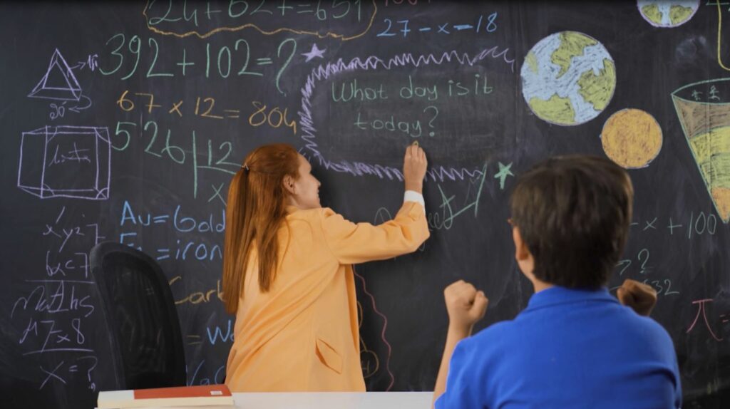 Demokracia ndryshon trendin në arsim! 98% e mësuesve në vend janë femra