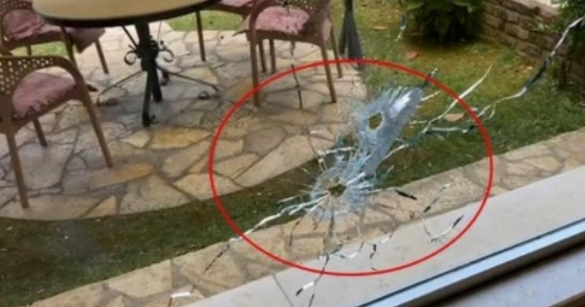 DETAJE- Plumbat në lokalin në Fushë Krujë, djali i pronarit po flinte nga krahu që u sulmua, autorët qëlluan nga kodra