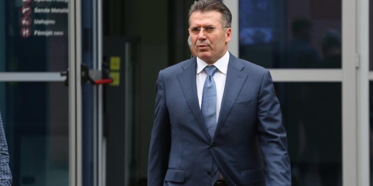 “Drejtësia e politizuar si në kohën e Enver Hoxhës”, Mediu kritikon: SHBA është e shqetësuar për gjyqin ndaj meje