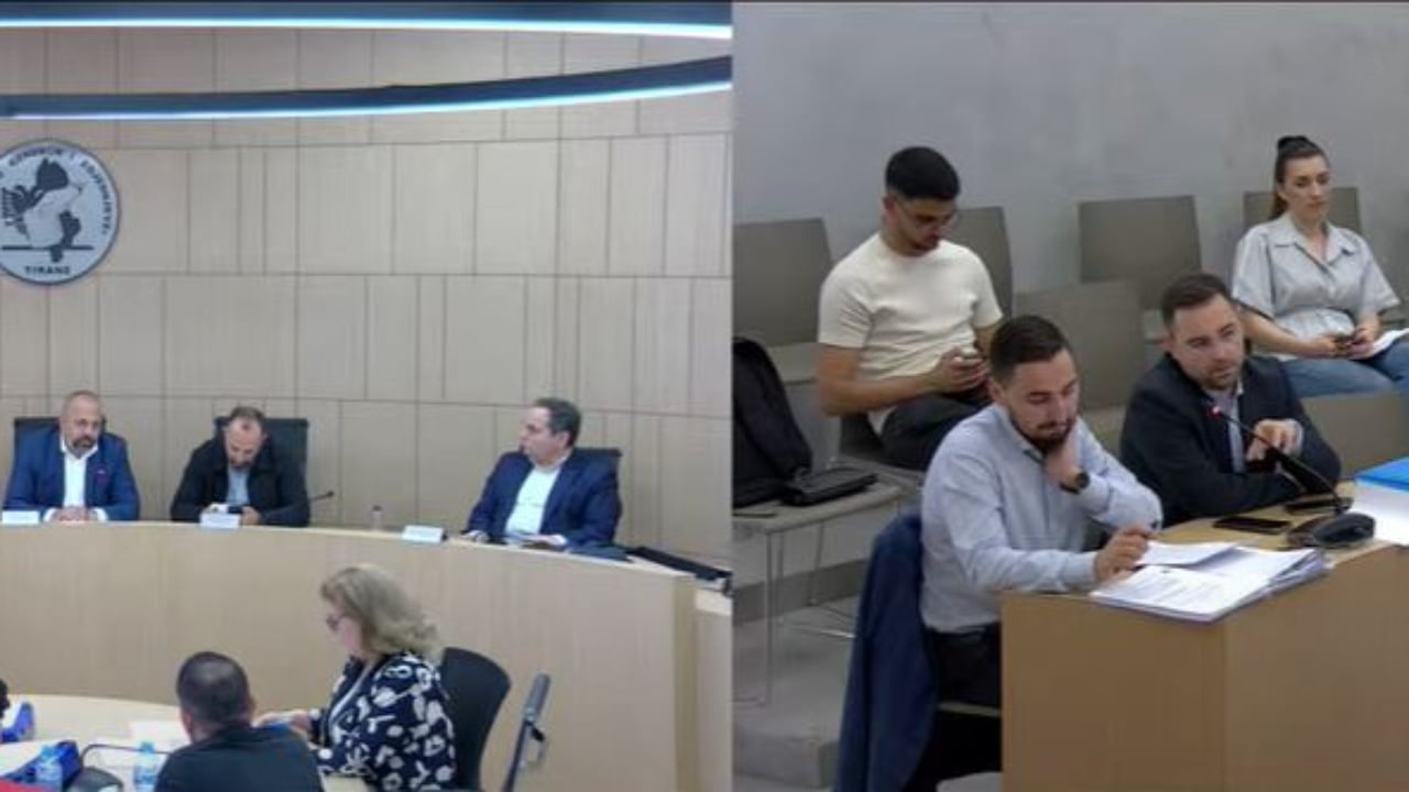 Dyshimet e PD për mungesën e 130 mijë fletë votimi të papërdorura, dy anëtarë të KAS vendosin hapjen e 229 kutive në gjithë vendin