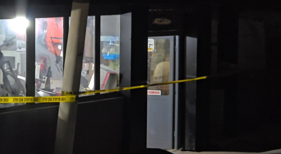 Eksplozivi në servisin e motorëve, policia jep detaje: Lënda plasëse shpërtheu në dritaren e biznesit