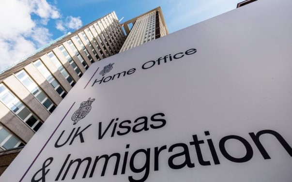 EMRI / “Krime, jo shumë esktreme”, gjyqtarja lejon shqiptarin me 50 dënime që të qëndrojë në Britani