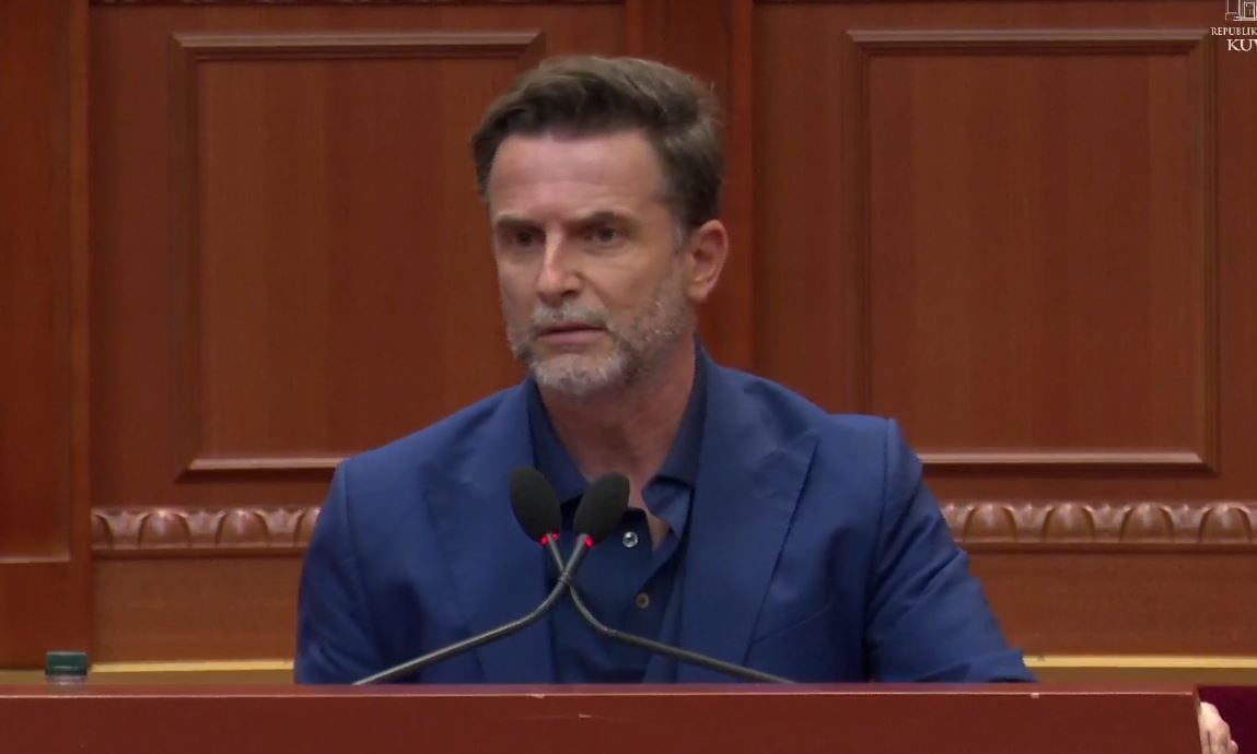 “Fajin nuk na e ka Edi Rama”/ Dash Sula në Kuvend: Doktor hap rrugën, shijo jetën me familjen