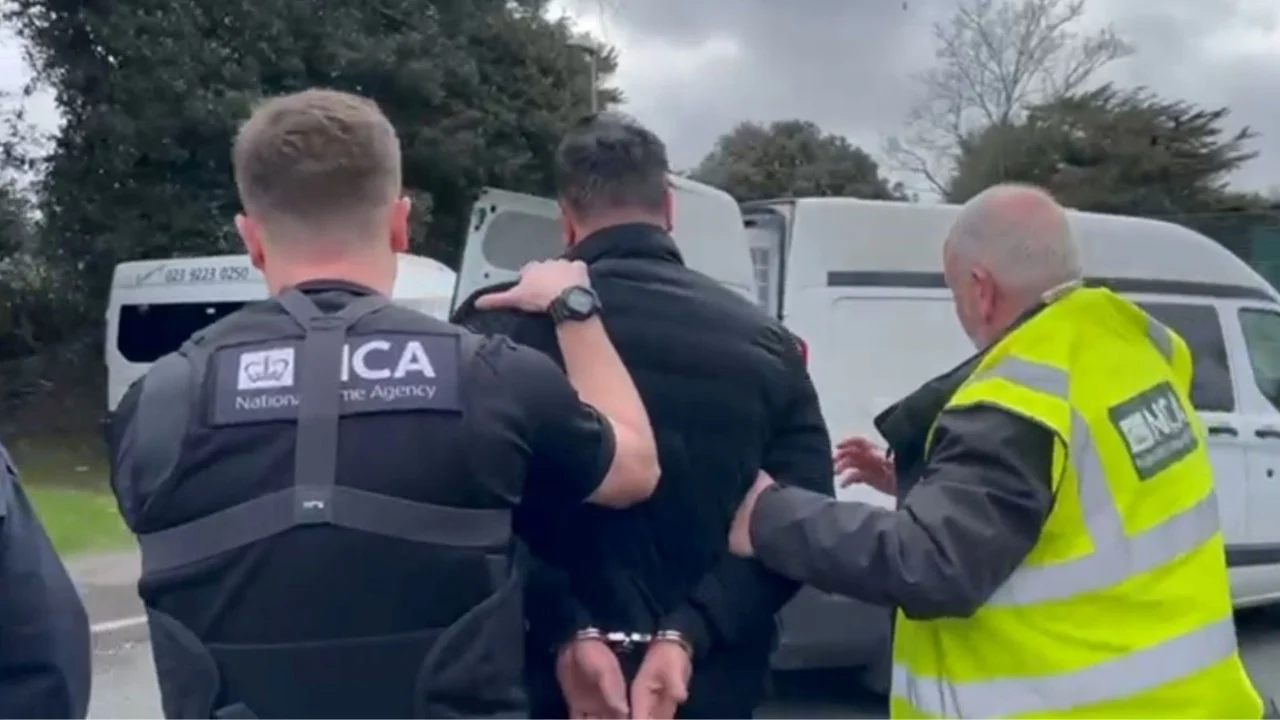 Financoi vrasjen e Albi Bashaliut me 50 mijë euro – Arrestohet në Britani krahu i djathtë i Laert Haxhiut