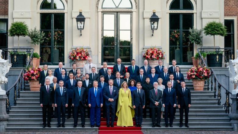 FOTOLAJM/ Darka e mikpritjes së liderëve të NATO-s nga familja mbretërore holandeze, Rama dhe Zelensky ‘marrin’ vëmendjen