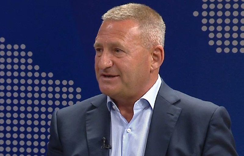 “Gafë e opozitës”/ 11 maji, Nard Ndoka: Berisha e ndërtoi fushatën mbi unin e tij, nuk pati frymë