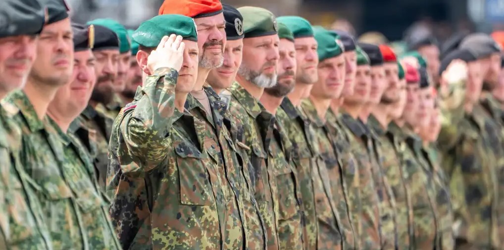 Gjermania po harton një ligj për rekrutimin ushtarak