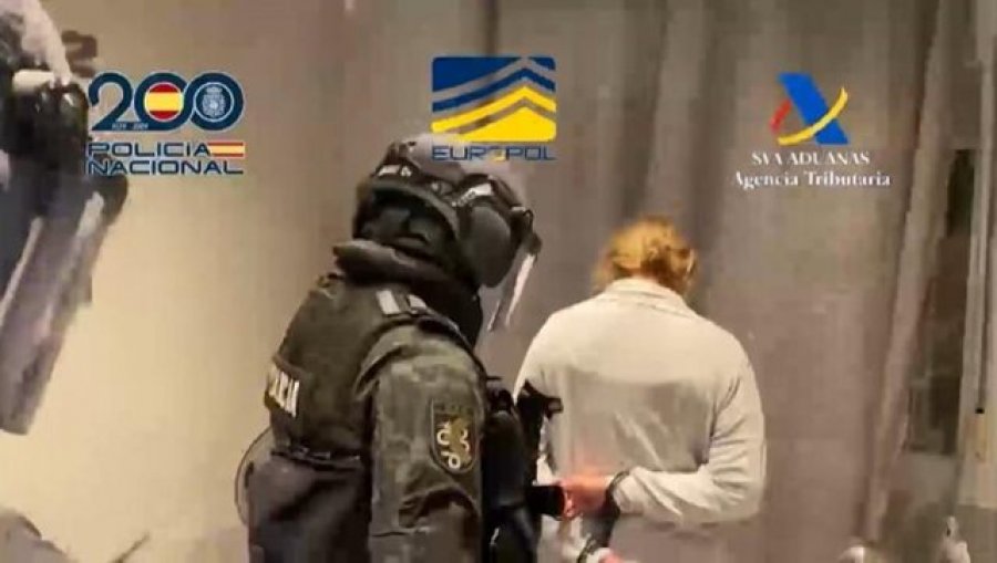 Goditet organizata shqiptare, prangoset në Abu Dhabi një nga liderët e trafikimit të drogës në botë