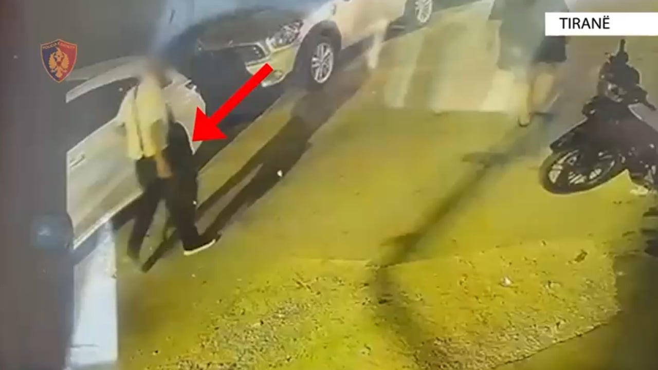 Goditi me thikë një person dhe fshehu armën pa leje që mbante në banesë, pranga 45-vjeçarit në Tiranë