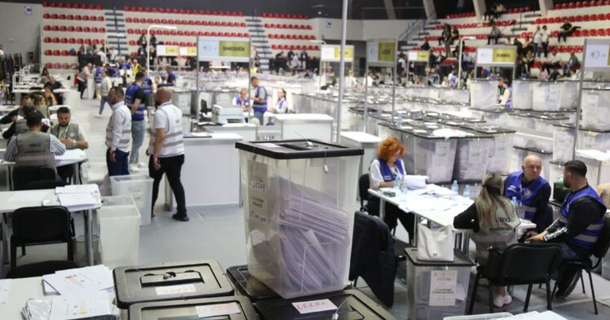 Hapja e kutive për Tiranën dhe Dibrën! KQZ: Na duhen 10 ditë kohë për të nisur rinumërimi i votave
