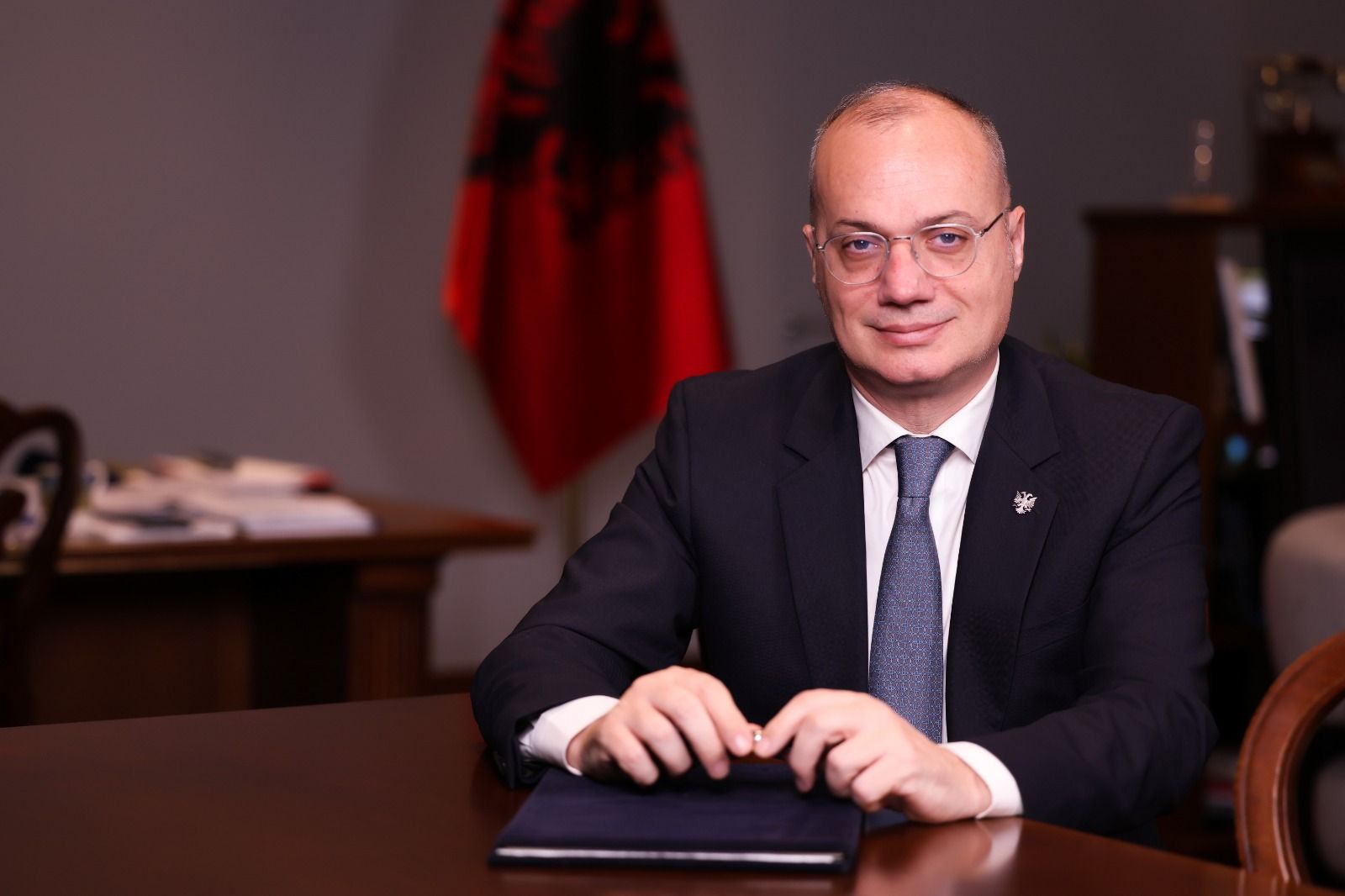 Hasani nesër në Athinë për “Detin”! Ministri i Jashtëm për mediat greke: Dialog për çështjet e pazgjidhura