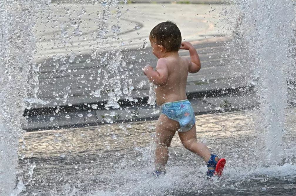 I nxehti afrikan përfshin Italinë, temperatura deri në 40°C në disa rajone që nga java që vjen