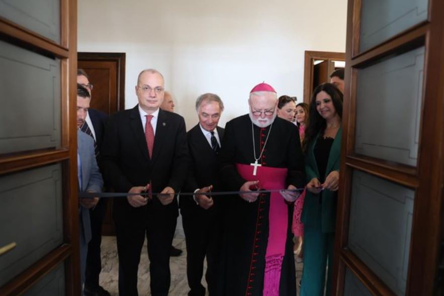 Inaugurohet selia e re e Ambasadës Shqiptare në Vatikan, ministri Hasani: Shtëpi e re e diplomacisë, në shërbim të…