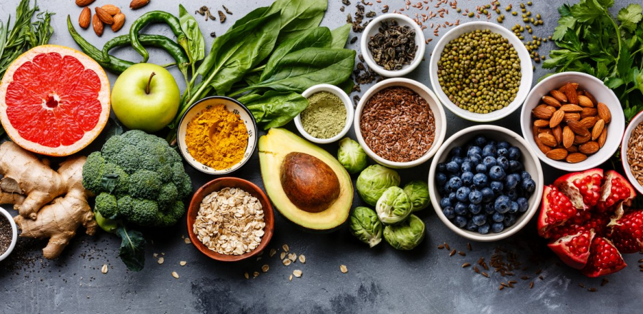 Ja 12 ushqimet që duhet t’i konsumoni çdo javë, dhe që ju ndihmojnë të jetoni më gjatë