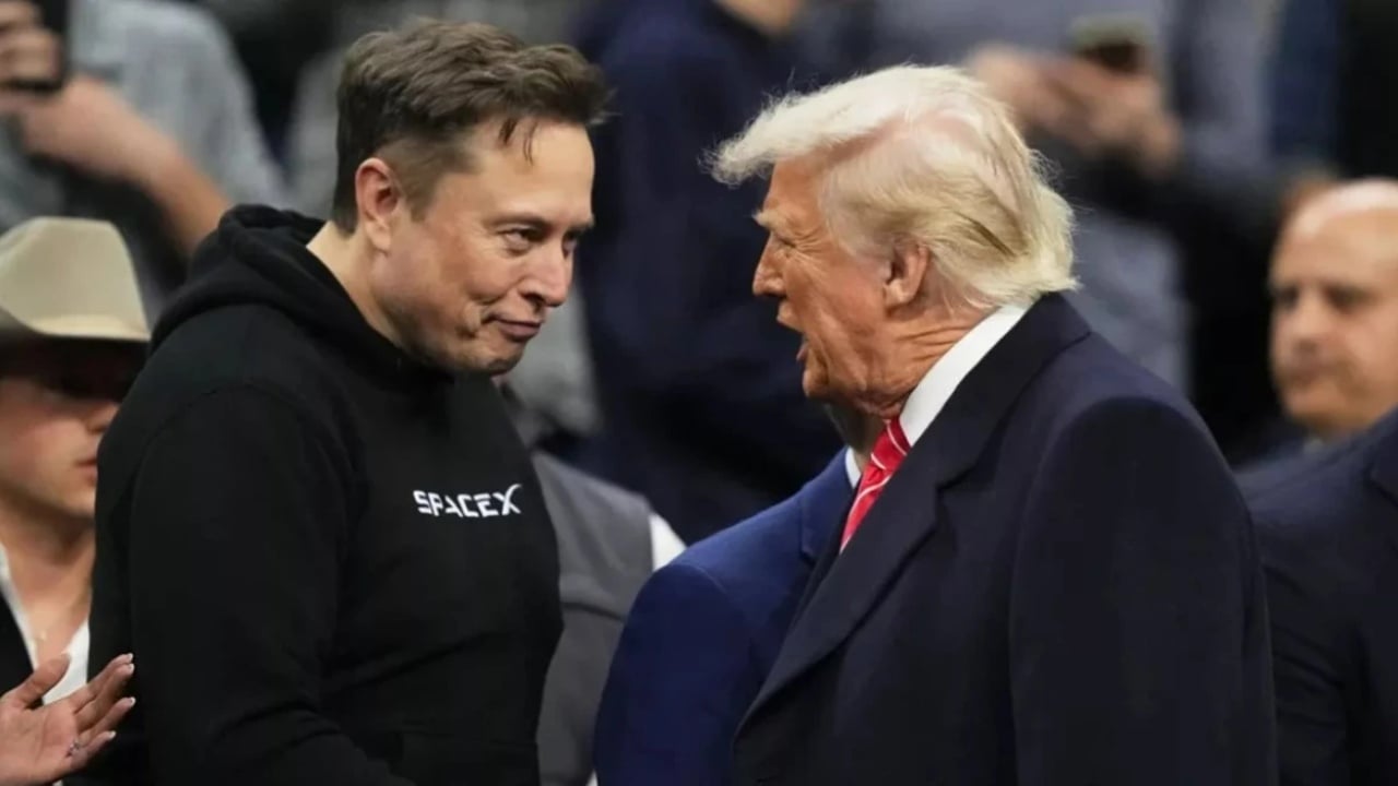 “Jam i zhgënjyer nga ai”/ Elon Musk plas ‘bombën’ për Donald Trump: Presidenti, në listën e Epstein!